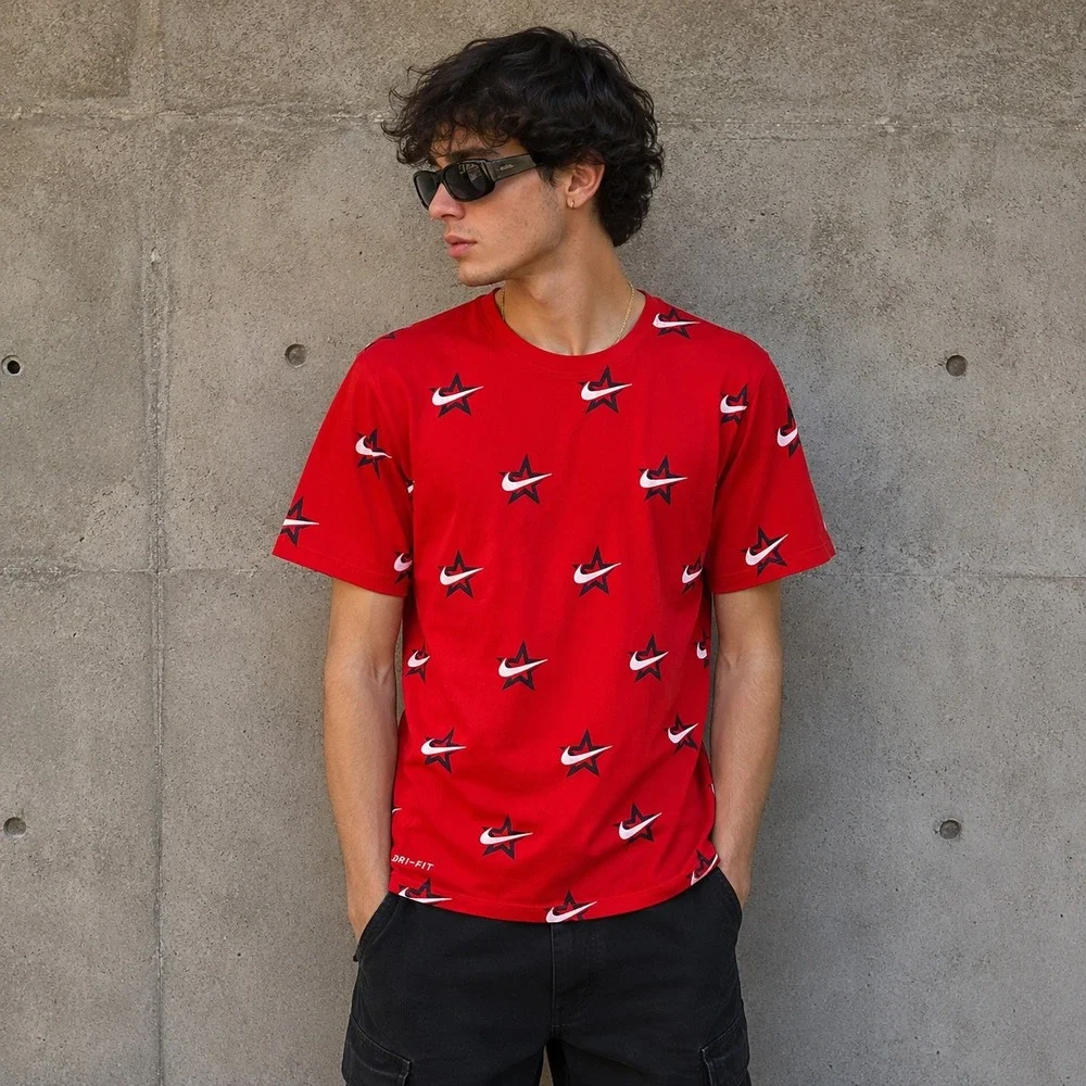 Nike T-Shirt Mens Medium Red Dri-Fit Star Swoosh All Over Prime Athletic Gym Tee